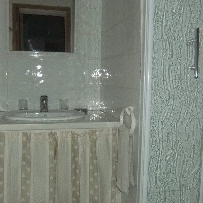 Salle d'eau de la chambre 3